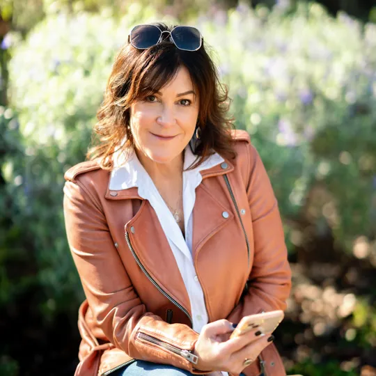 Julia Murtagh, Agent in  - Compass