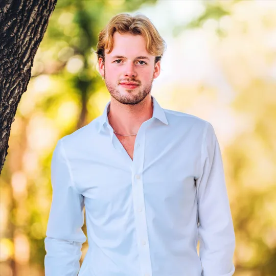 Fintan Perrins, Agent in  - Compass