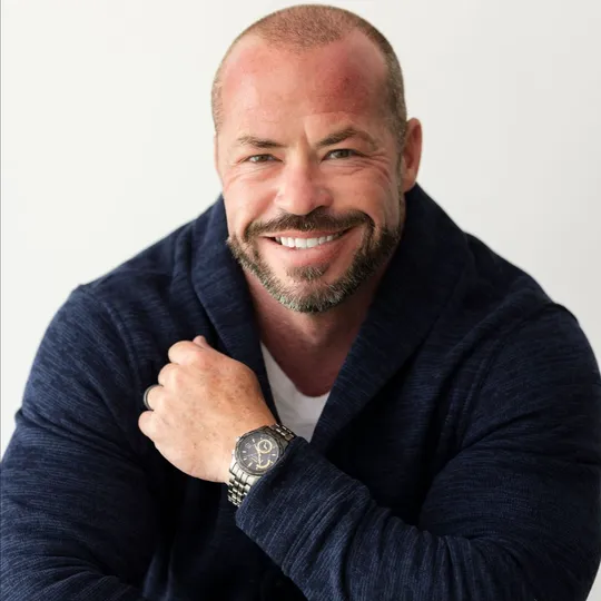 Tom Smith, Agent in  - Compass