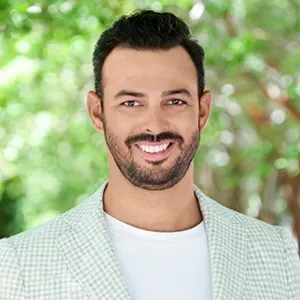 Mike Vinson, Agent in  - Compass