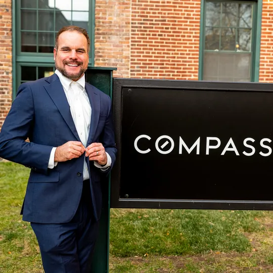 The Jeff Washo Team, Agent in  - Compass