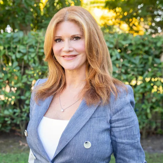 Carole Bissett-Montagna, Agent in  - Compass