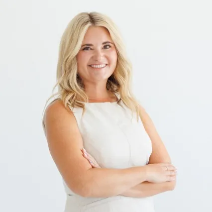 Bridget Lorentzen, Agent in  - Compass
