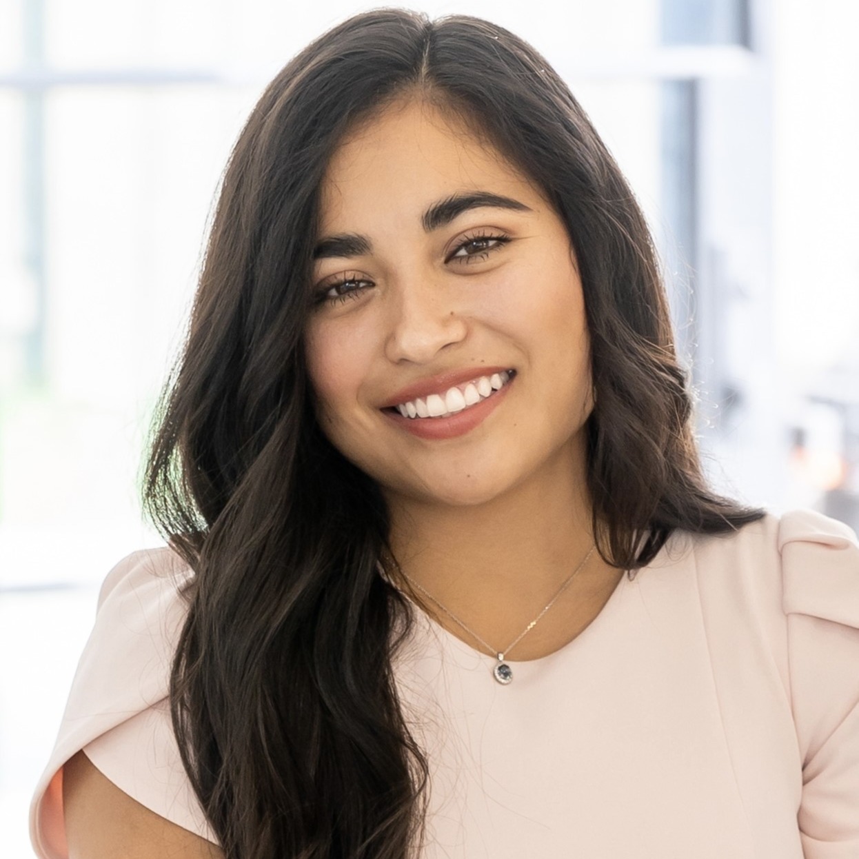Headshot of Elizabeth Diaz