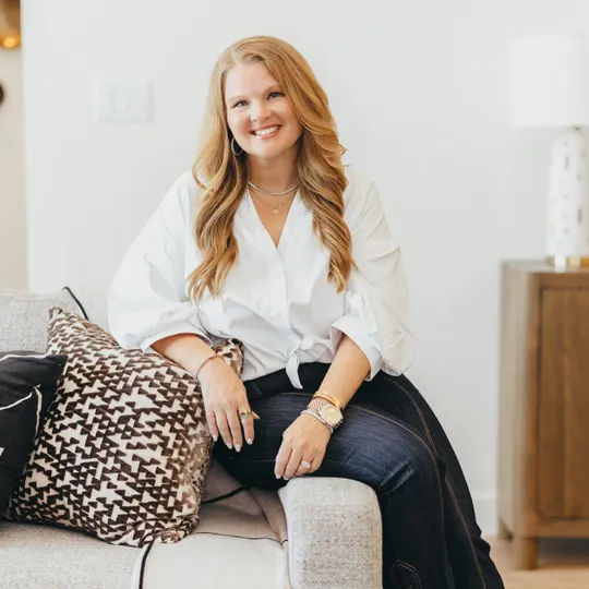 Carrie Himel, Agent in  - Compass