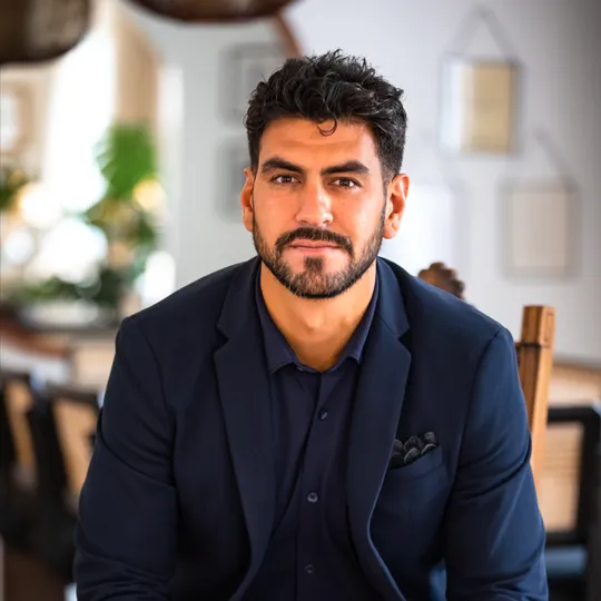 Gregory Strompolos, Agent in  - Compass