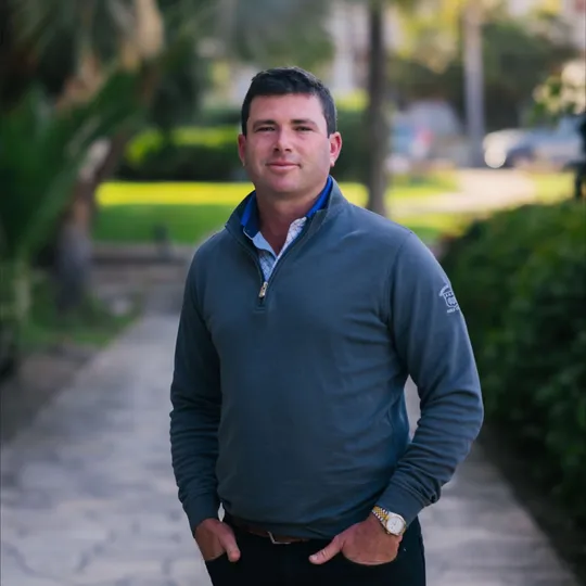 Christopher Gregoire, Agent in  - Compass