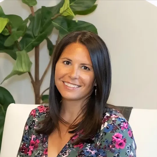 Dana Dinello, Agent in  - Compass