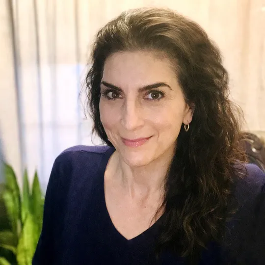 Linda Grigorian, Agent in  - Compass