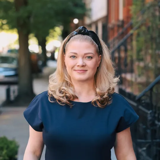 Maria Tabakova, Agent in  - Compass