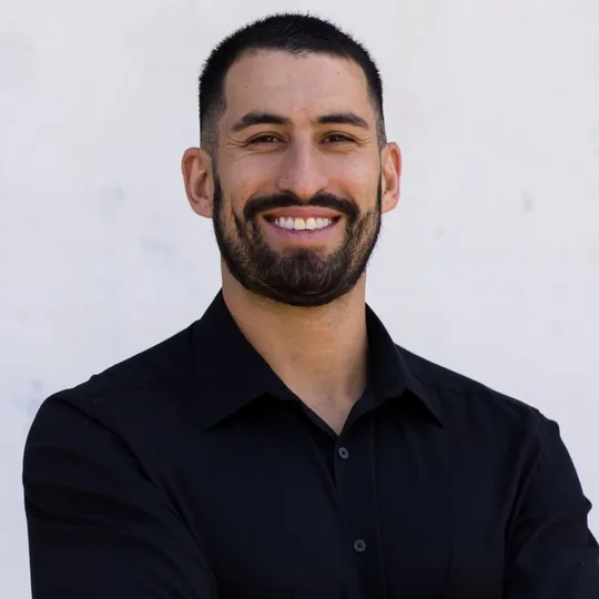 Steven Valdez, Agent in  - Compass