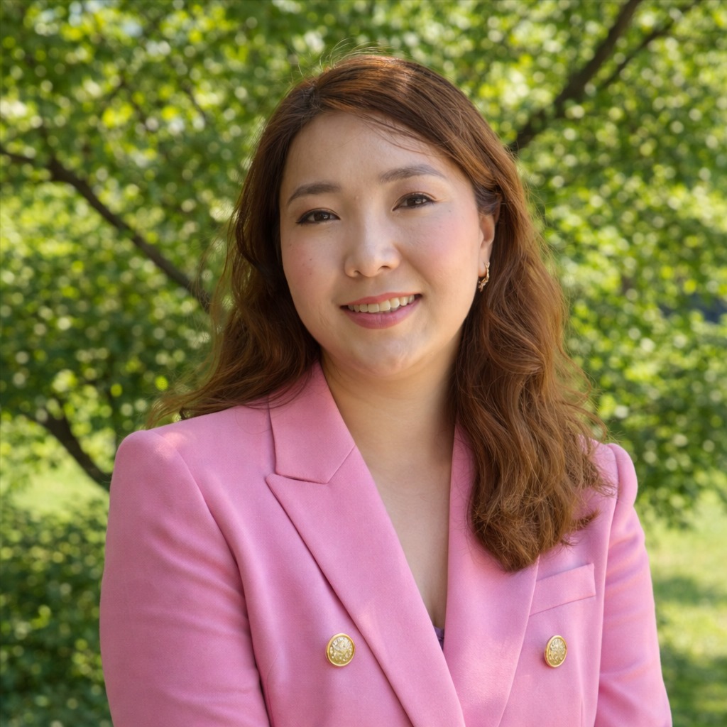 Headshot of Emily Erdene