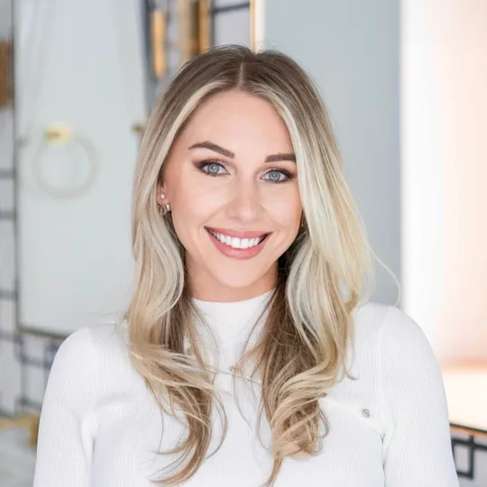 Kelsey Easton, Agent in  - Compass