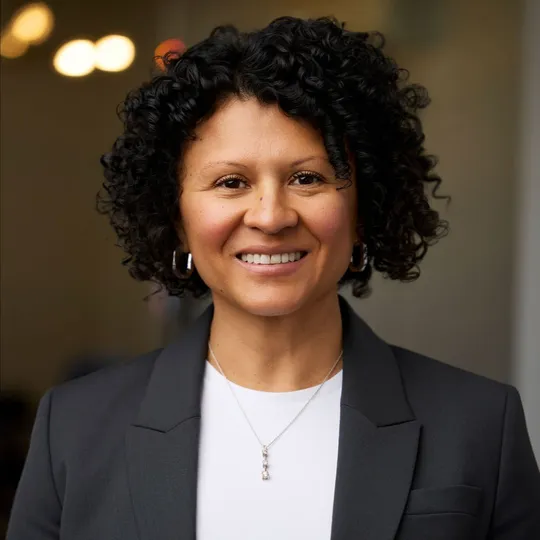 Shirley Mojica, Agent in  - Compass