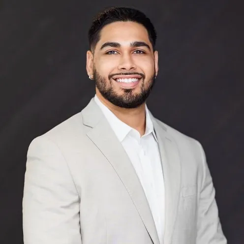 Adam Khan, Agent in  - Compass