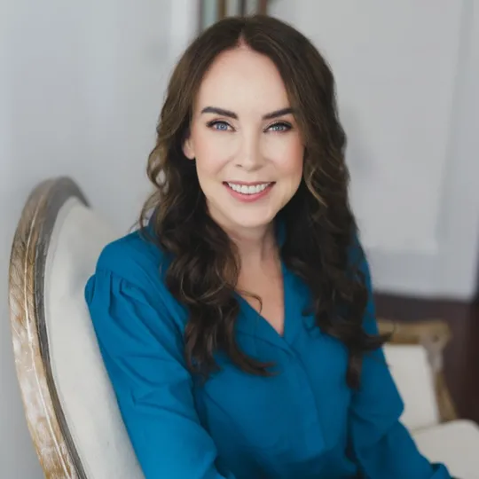 Tricia Plotkin, Agent in  - Compass