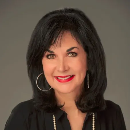 Jo Landreneau, Agent in  - Compass