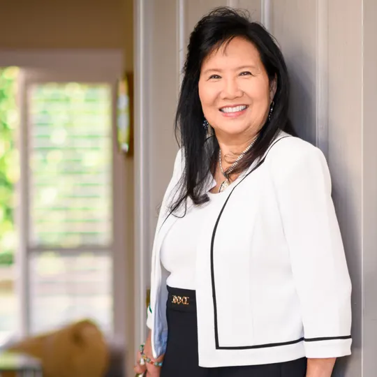 Arlene Lu, Agent in  - Compass