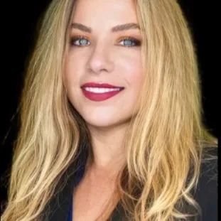 Corrie Sommers, Agent in  - Compass