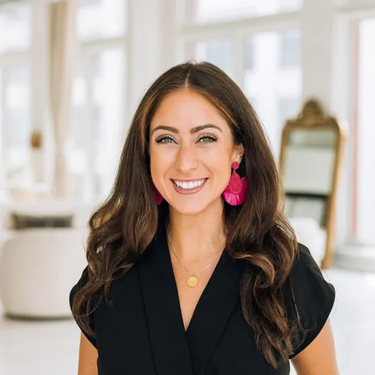 Sarah Elpayaa, Agent in  - Compass