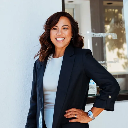 Gertrude Villanueva Itchon, Agent in  - Compass