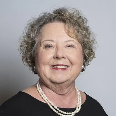 Gloria Keller, Agent in  - Compass