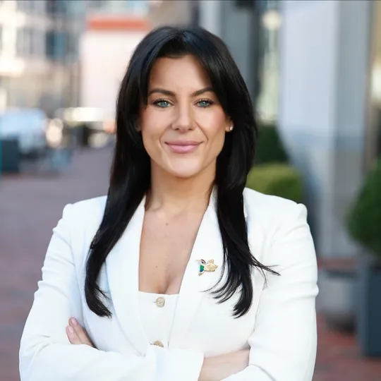 Arina Voznesenskaya, Agent in  - Compass