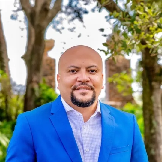 Marcus Edwards, Agent in  - Compass