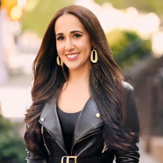 Mara Ingram, Agent in  - Compass