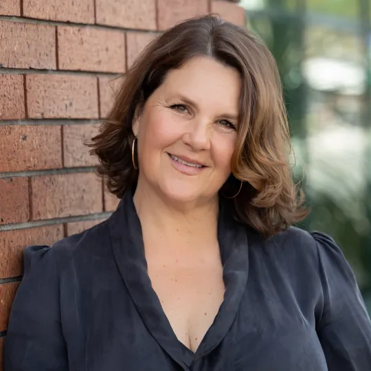 Shelly Gwynn, Agent in  - Compass