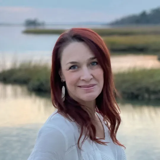 Libby Foester, Agent in  - Compass