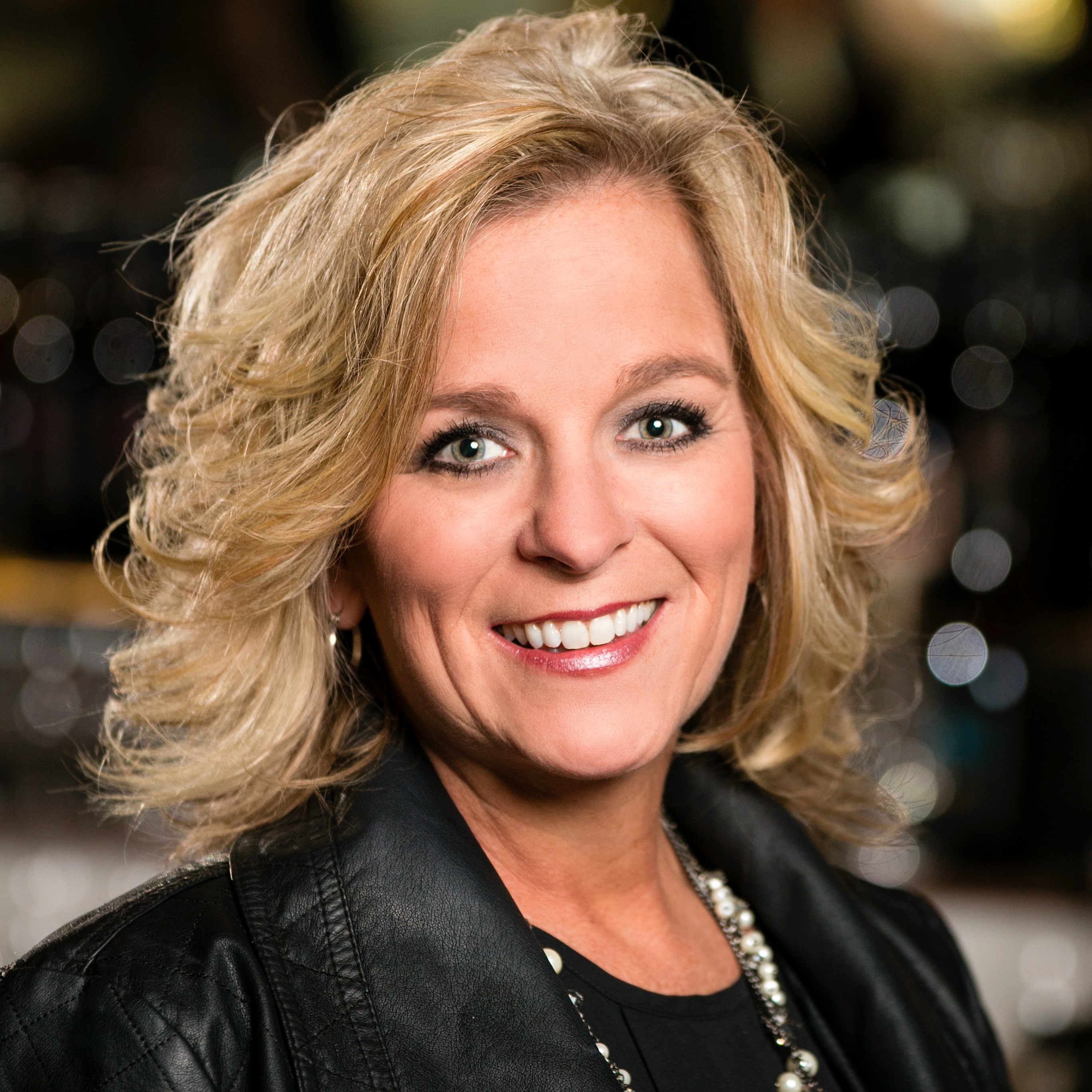 Laurie Bradshaw, Real Estate Agent Compass