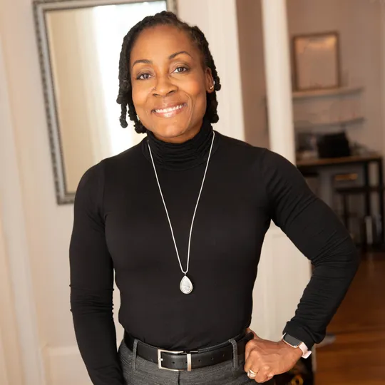 Deshondra Brown, Agent in  - Compass