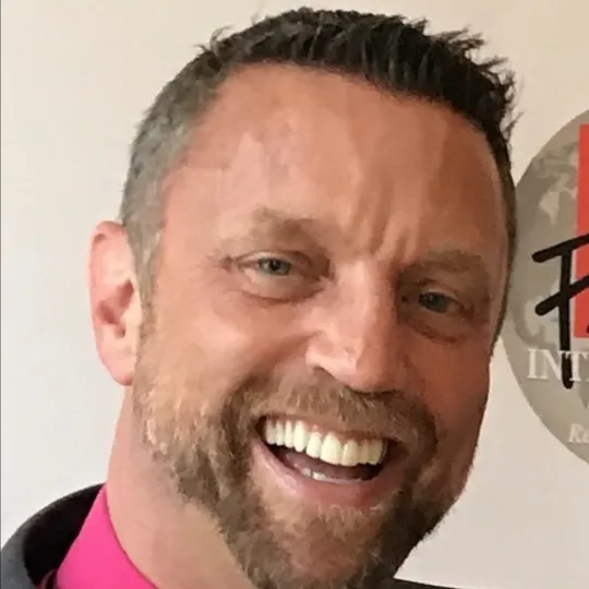 Chris Hyatt, Agent in  - Compass