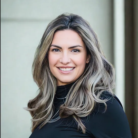 Ani Golovko, Agent in  - Compass