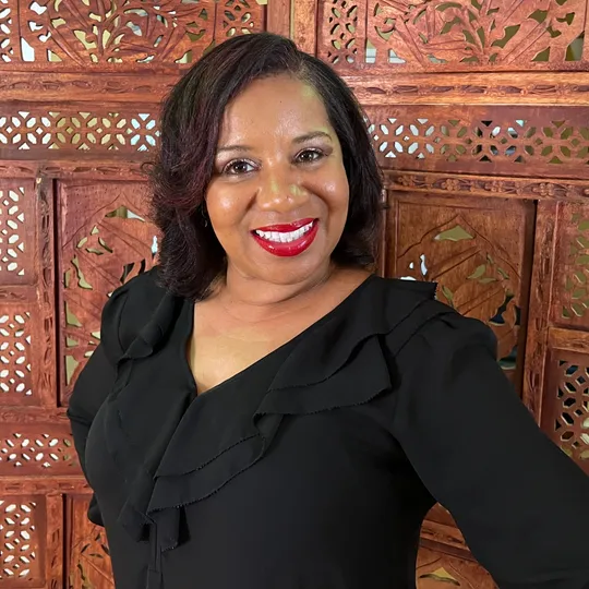 Dalisa Porche, Agent in  - Compass