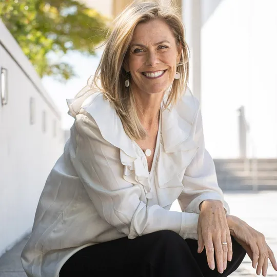 Petra Socolovsky, Agent in  - Compass