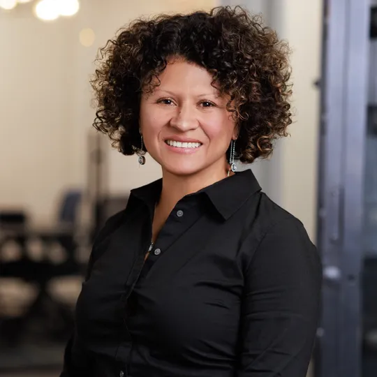 Shirley Mojica, Agent in  - Compass