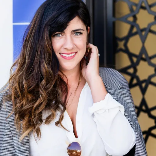 Hilary Vega, Agent in  - Compass