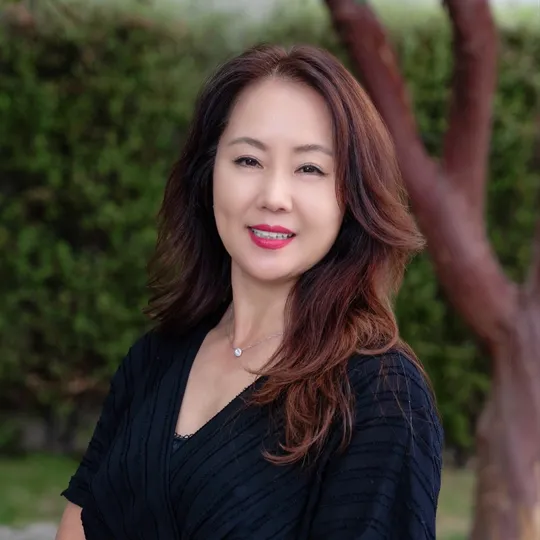 Jenny Park, Agent in  - Compass