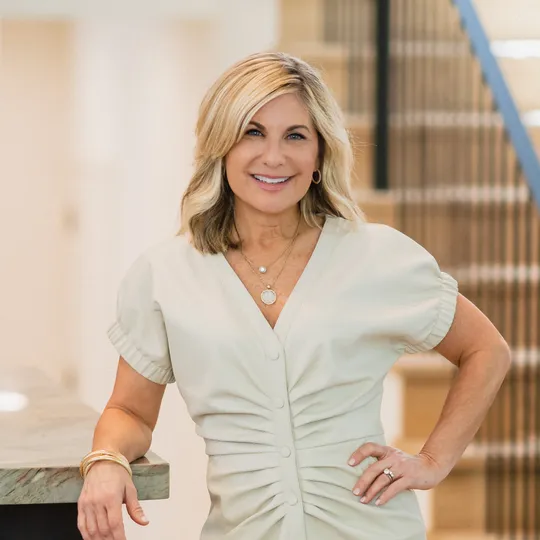 Beth Drewett, Agent in  - Compass