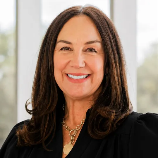 Jeannie DelGreco, Agent in  - Compass