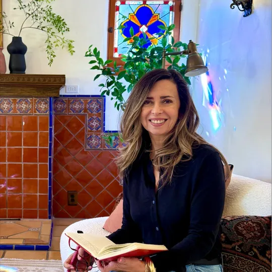 Veronica Paglia, Agent in  - Compass