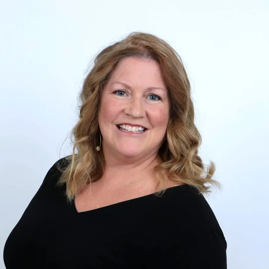 Jennifer Steen, Agent in  - Compass