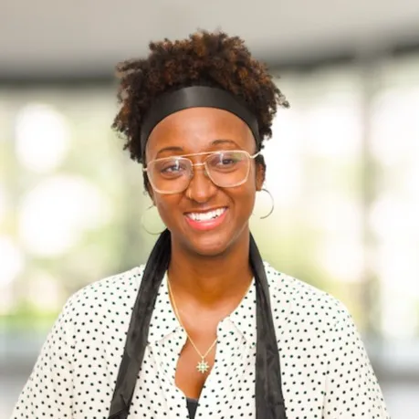 Vashty Smith, Agent in  - Compass