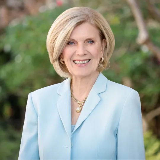 Denise Madan, Agent in  - Compass