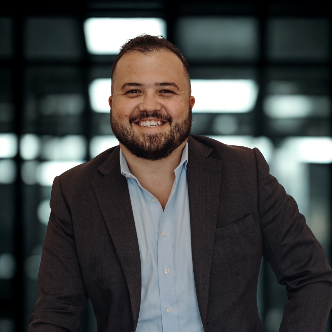 Headshot of Nikko Kelaidis