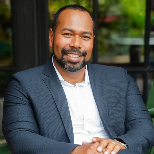 Chaz Jackson, Agent in  - Compass