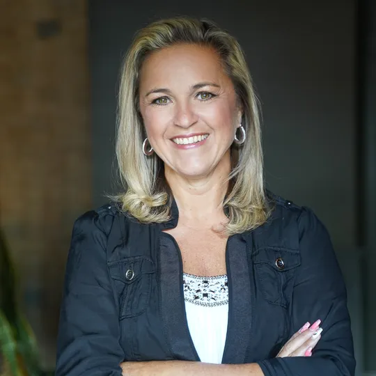 Beth Liller, Agent in  - Compass