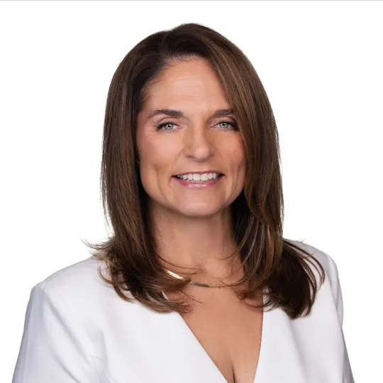 Wendy Weeks, Agent in  - Compass